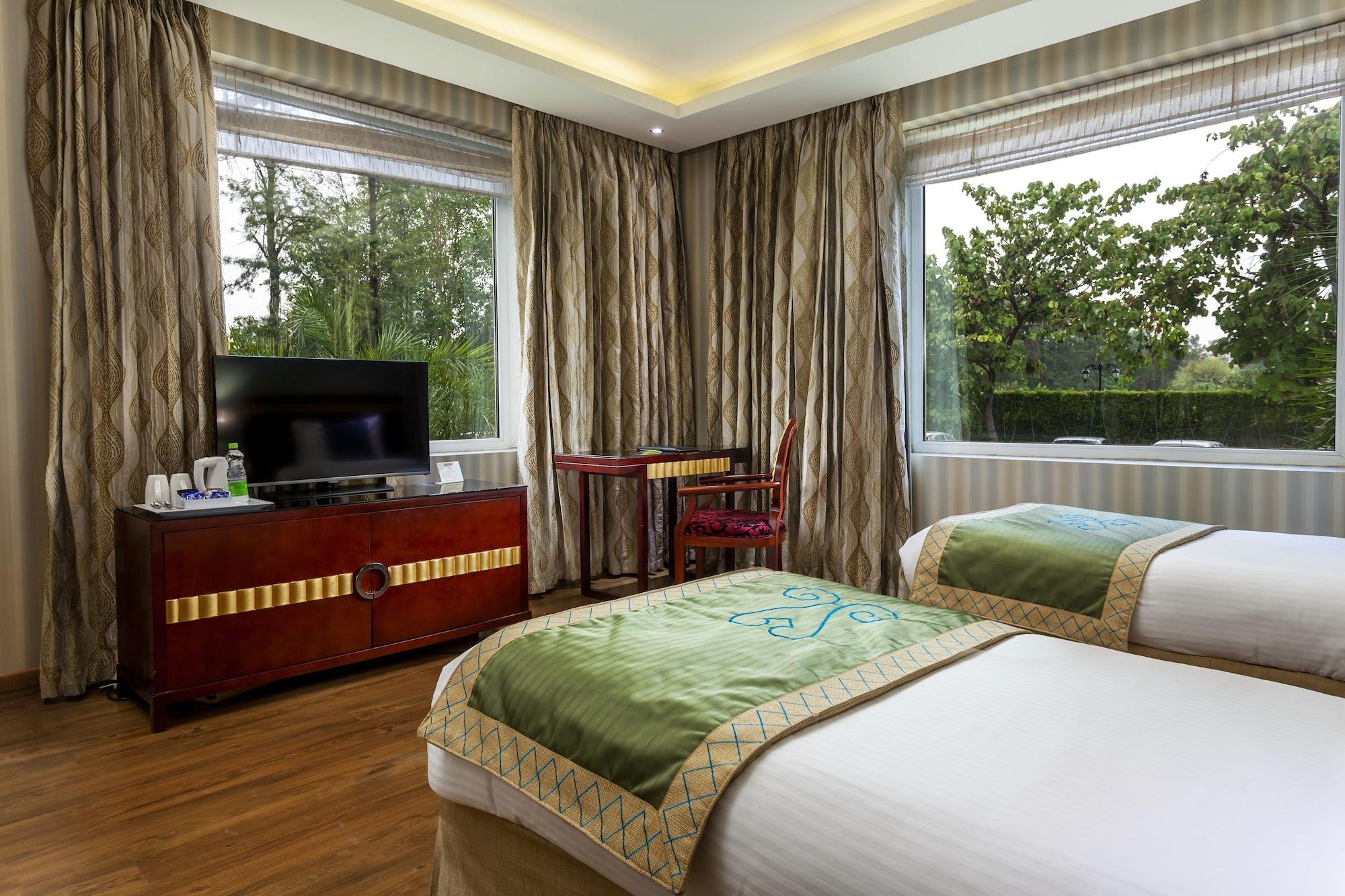 Hotel Atrio By Devam à Gurgaon Extérieur photo