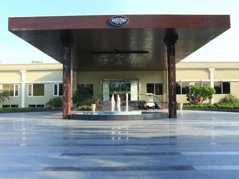 Hotel Atrio By Devam à Gurgaon Extérieur photo