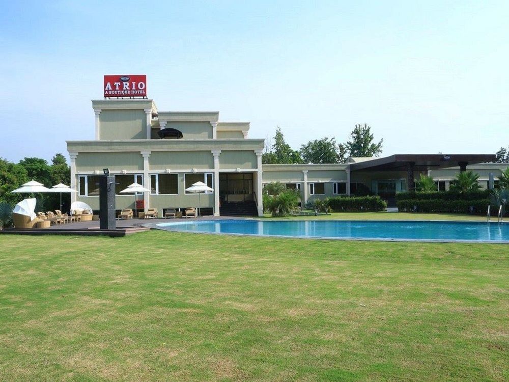 Hotel Atrio By Devam à Gurgaon Extérieur photo