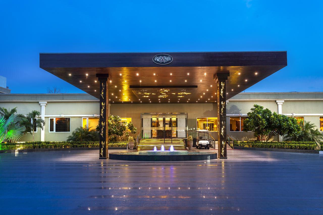Hotel Atrio By Devam à Gurgaon Extérieur photo