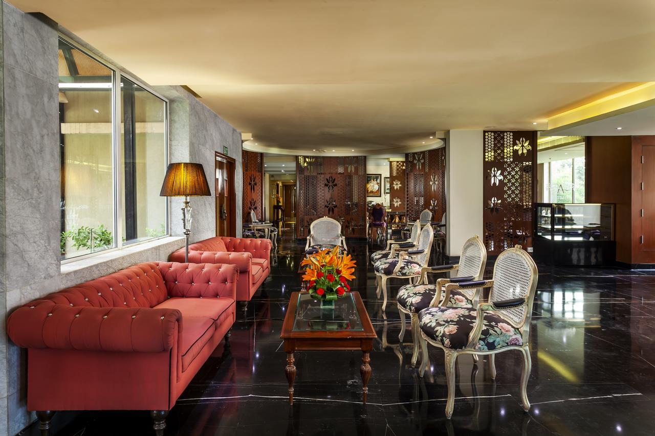 Hotel Atrio By Devam à Gurgaon Extérieur photo
