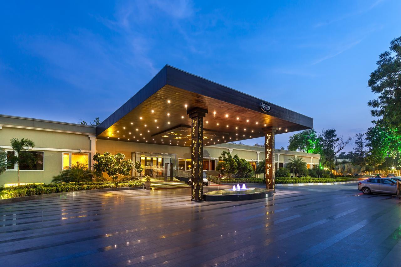 Hotel Atrio By Devam à Gurgaon Extérieur photo