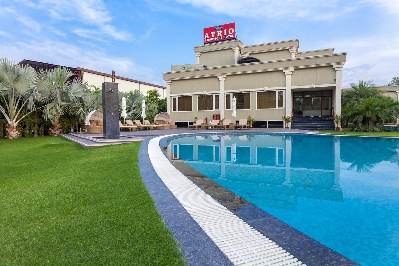 Hotel Atrio By Devam à Gurgaon Extérieur photo