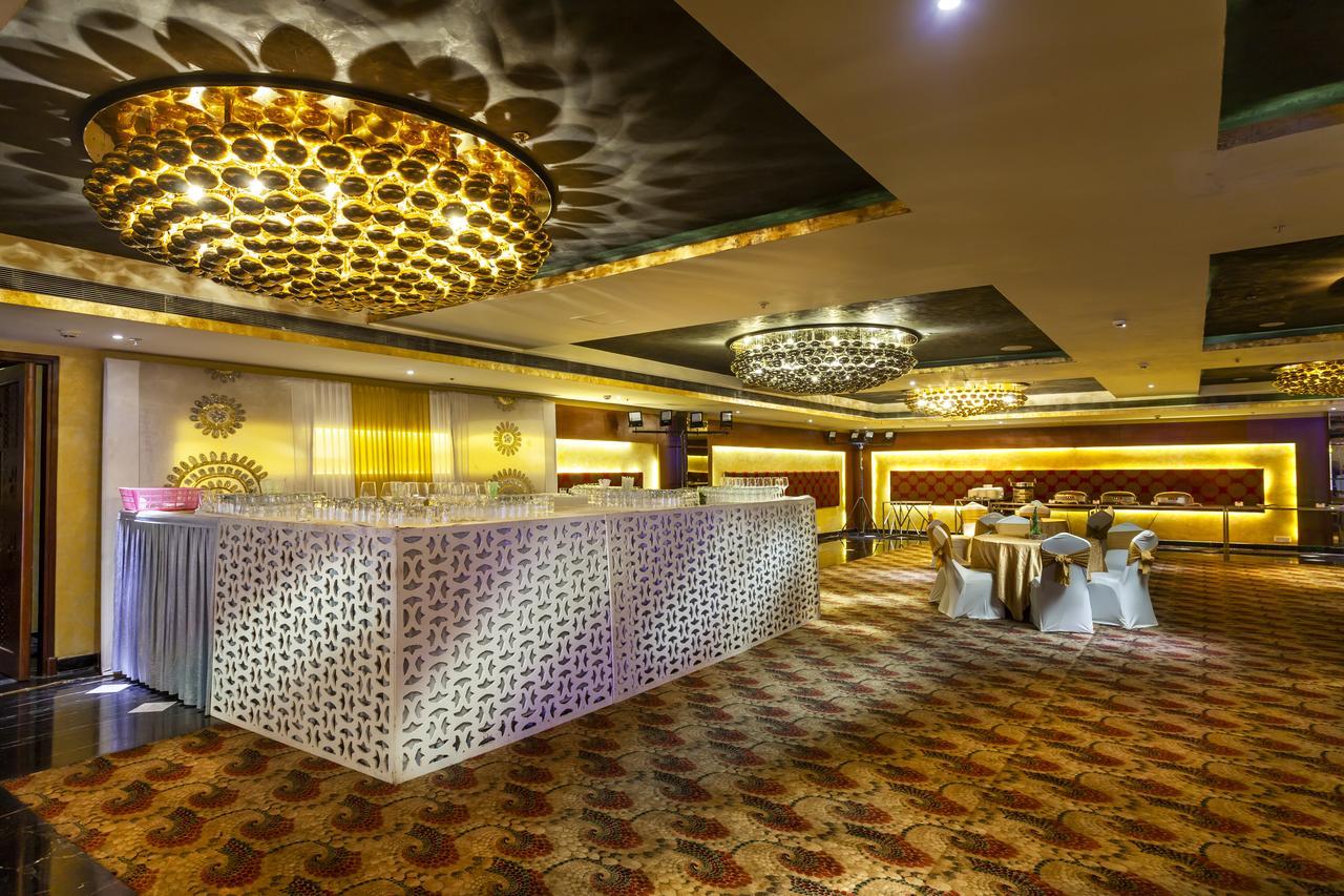 Hotel Atrio By Devam à Gurgaon Extérieur photo