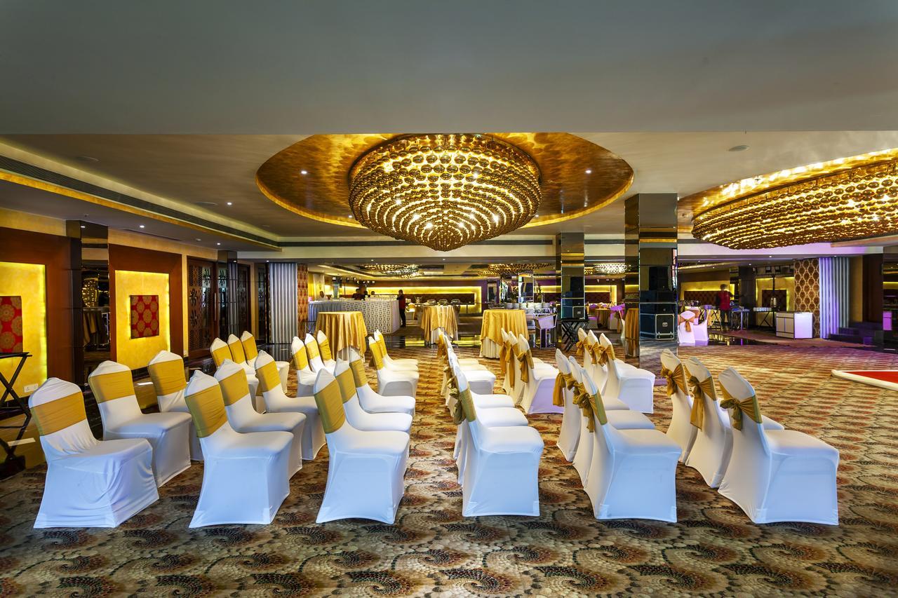 Hotel Atrio By Devam à Gurgaon Extérieur photo