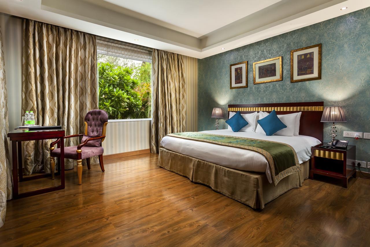Hotel Atrio By Devam à Gurgaon Extérieur photo