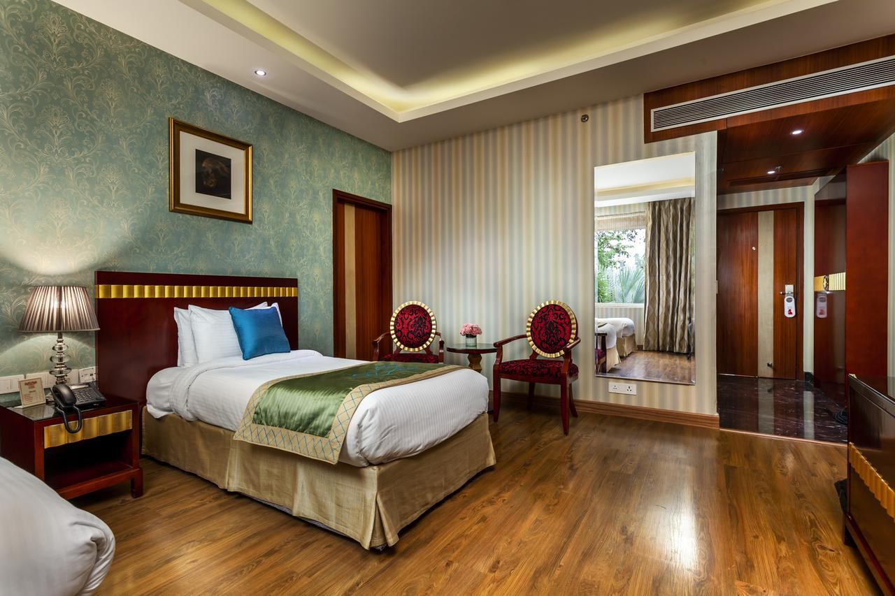 Hotel Atrio By Devam à Gurgaon Extérieur photo